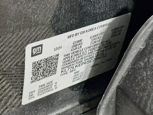 Used 2025 Chevrolet Trax ACTIV FWD image 12