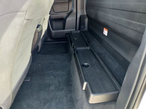 Used 2020 Toyota Tacoma SR RWD image 17
