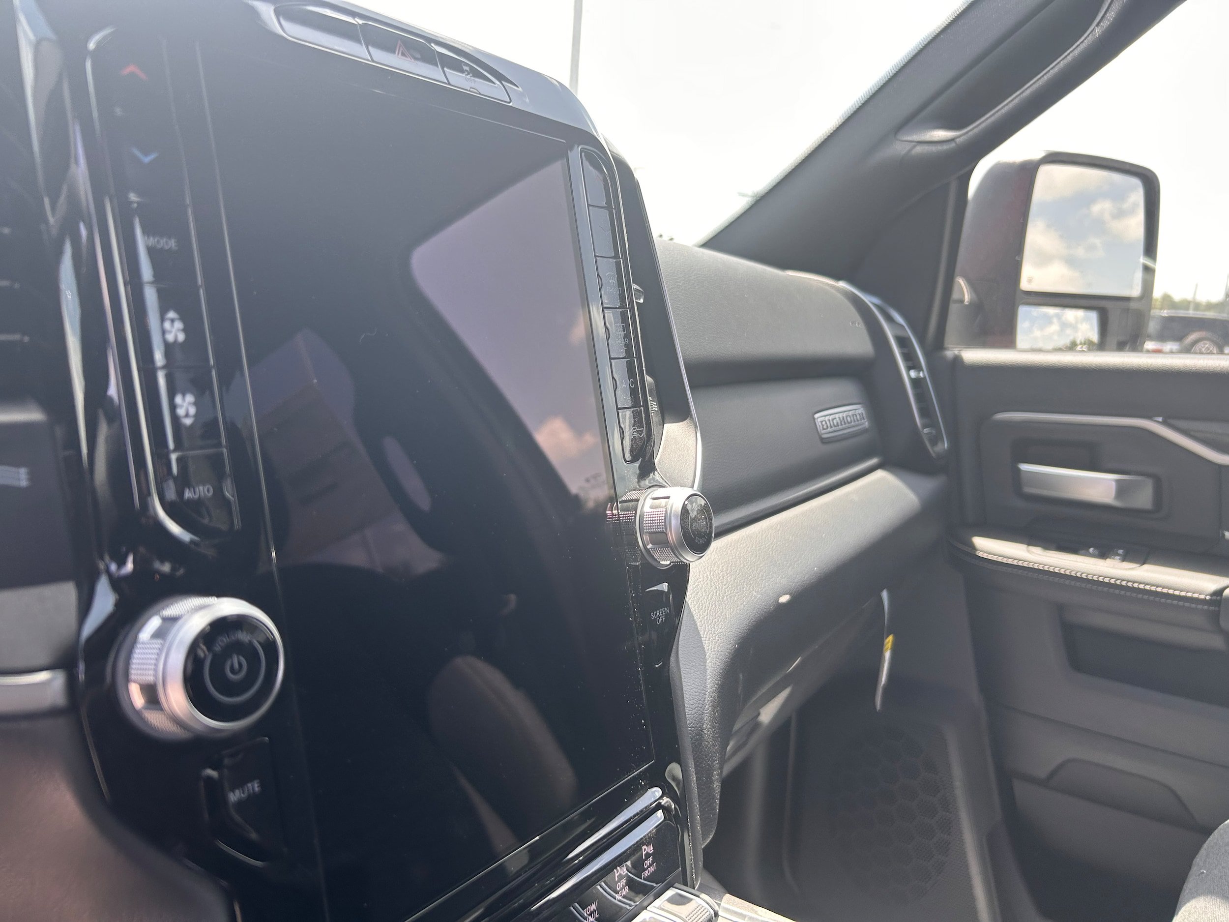New 2026 RAM 3500 Big Horn AWD/4WD image 11