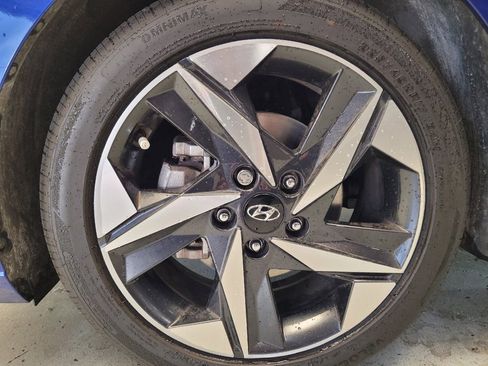 Used 2023 Hyundai Elantra SEL w/ Convenience Package FWD image 31
