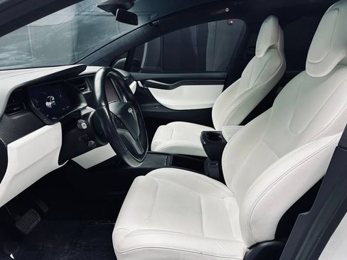 Used 2018 Tesla Model X 75D AWD/4WD image 18
