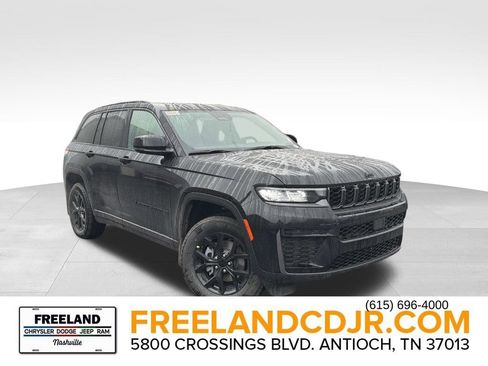 New 2026 Jeep Grand Cherokee Altitude image 1