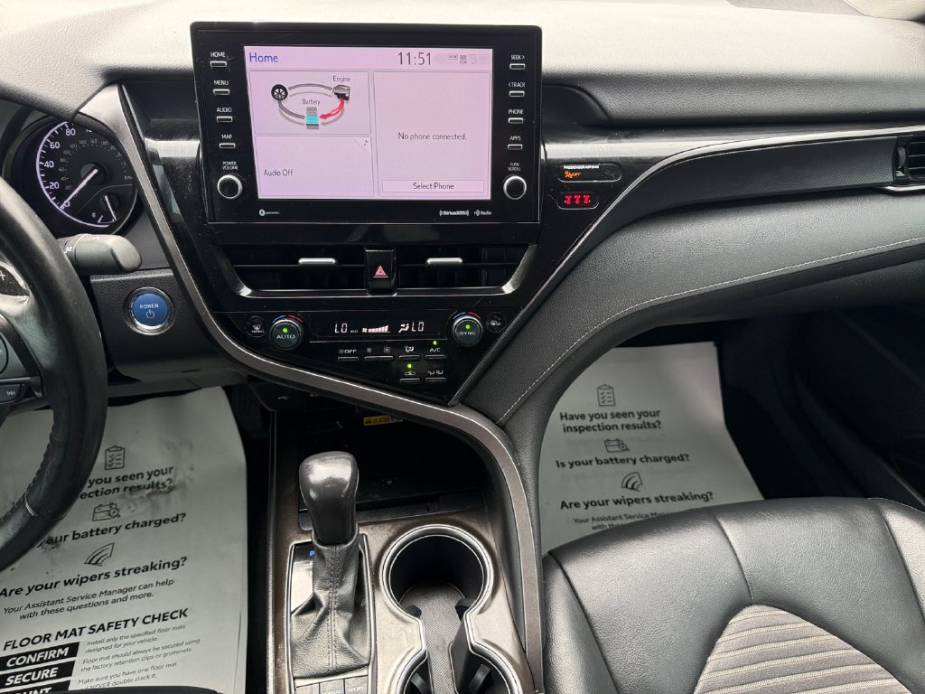 Certified 2022 Toyota Camry SE w/ Cold Weather Package FWD image 11