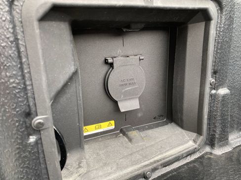 Certified 2023 Ford F150 Lariat image 21