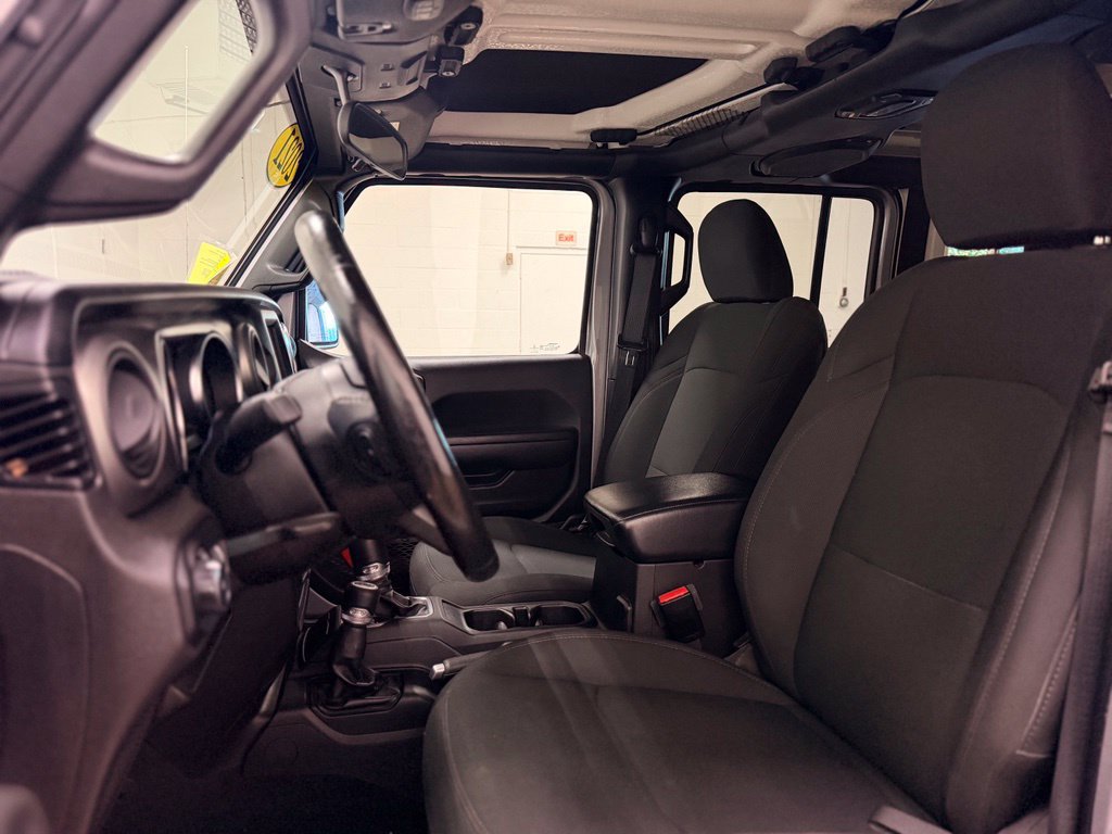 Used 2021 Jeep Wrangler Unlimited Sport AWD/4WD image 13