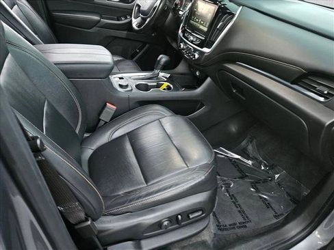 Used 2019 Chevrolet Traverse LT w/ LPO, Black Accent Package image 20