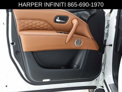 Used 2024 INFINITI QX80 Sensory w/ All-Season Package AWD/4WD image 57