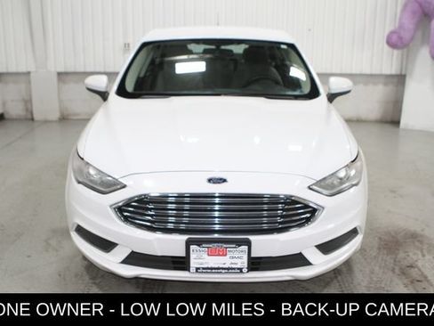 Used 2018 Ford Fusion S FWD image 2