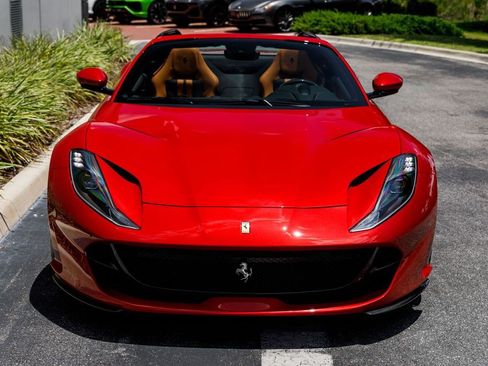Used 2023 Ferrari 812 GTS RWD image 8