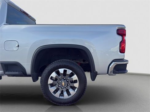 Used 2023 Chevrolet Silverado 2500 LT w/ Convenience Package image 22