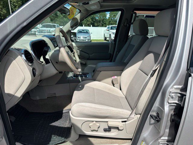 Used 2006 Ford Explorer XLT AWD/4WD image 13
