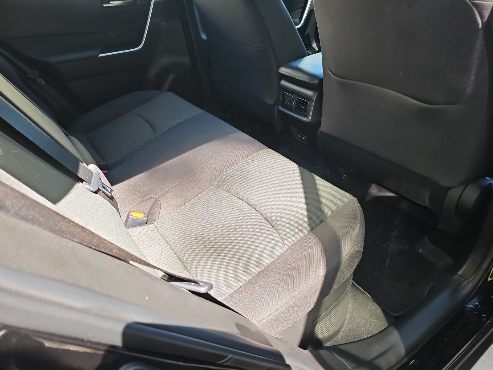 Used 2024 Toyota RAV4 AWD Hybrid image 32