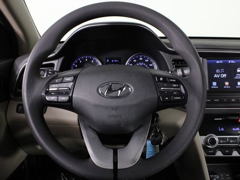 Used 2020 Hyundai Elantra SEL image 8