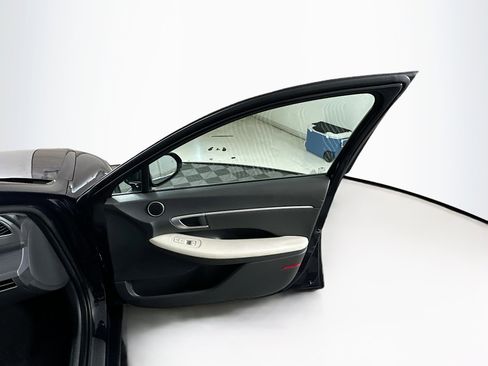 Used 2024 Hyundai Sonata SEL FWD image 31