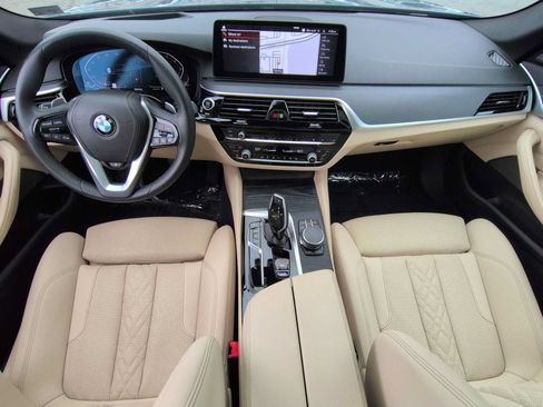 Used 2023 BMW 530i xDrive w/ Premium Package AWD/4WD image 16