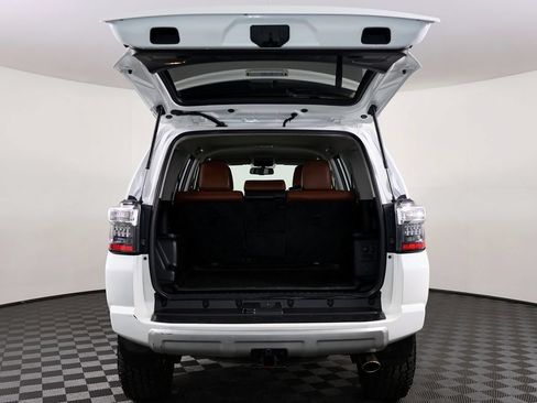 Used 2014 Toyota 4Runner Trail AWD/4WD image 14