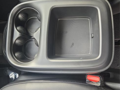 New 2026 Chrysler Pacifica Select image 17