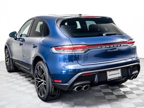 Certified 2024 Porsche Macan S image 3