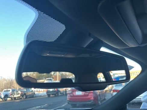 Used 2023 Dodge Challenger SXT image 20