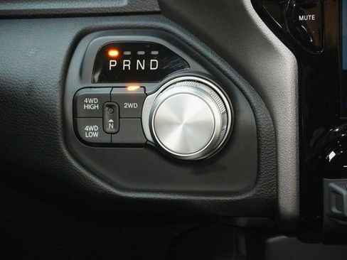 Used 2024 RAM 2500 Laramie w/ Night Edition image 14