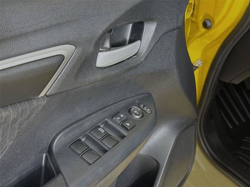 Used 2018 Honda Fit EX image 20