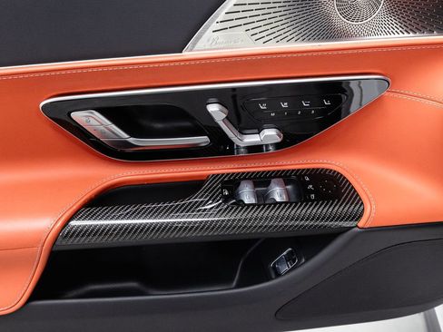 Certified 2022 Mercedes-Benz SL 55 AMG 4MATIC w/ Driver Assistance Package image 7