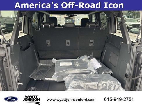 New 2025 Ford Bronco Badlands image 12