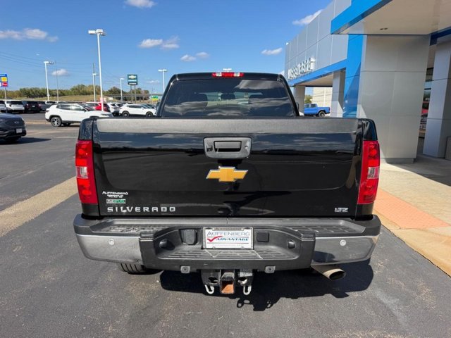 Used 2012 Chevrolet Silverado 2500 LTZ w/ LTZ Plus Package AWD/4WD image 7