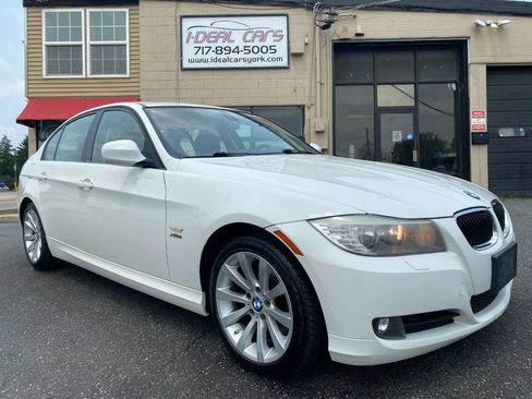Used 2011 BMW 328i xDrive Sedan w/ Premium Pkg 2 AWD/4WD image 1