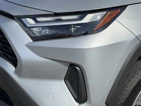 Used 2025 Toyota RAV4 XLE w/ Convenience Package FWD image 27