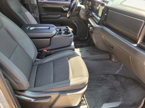 Used 2024 Chevrolet Silverado 1500 RST RWD image 10
