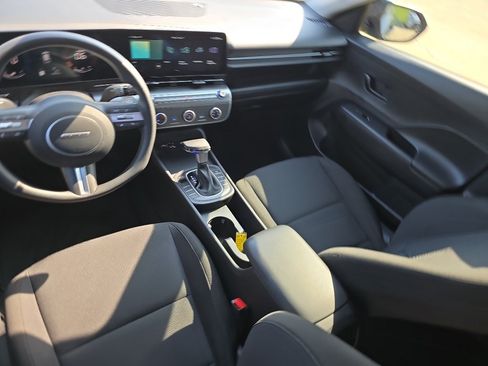 Used 2026 Hyundai Kona SE FWD image 9