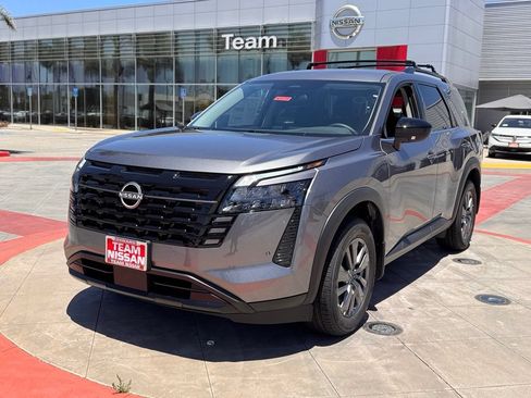 New 2026 Nissan Pathfinder SV w/ Cargo Package FWD image 4