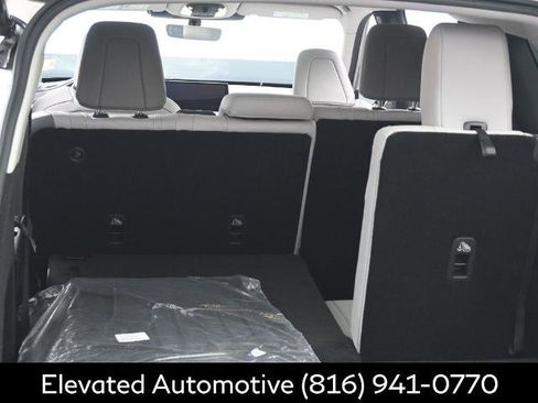 Certified 2026 INFINITI QX60 Luxe w/ Cargo Package AWD/4WD image 22