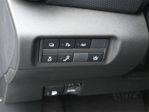 New 2025 Nissan Kicks Play S image 21