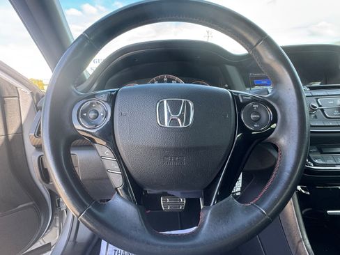 Used 2017 Honda Accord Sport Special Edition image 19