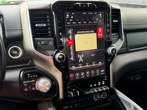 Used 2019 RAM 1500 Laramie AWD/4WD image 13