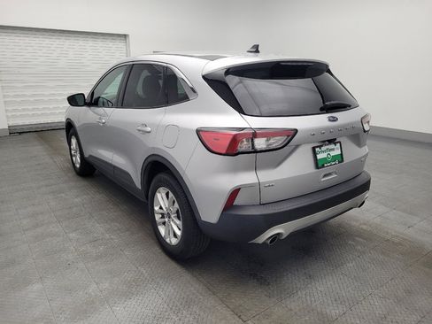 Used 2020 Ford Escape SE image 5