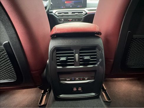 Used 2023 BMW i4 eDrive35 RWD image 40