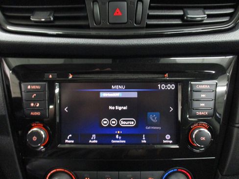 Used 2019 Nissan Rogue S w/ Special Edition Package image 21