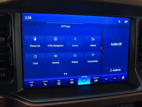 Used 2024 Ford Bronco Outer Banks image 7