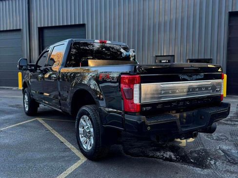Used 2019 Ford F250 Platinum w/ Platinum Ultimate Package image 3