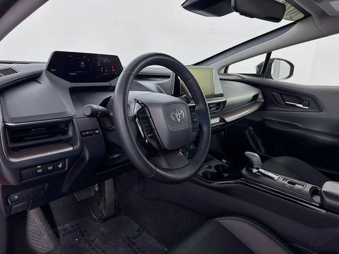 Used 2024 Toyota Prius XLE image 12