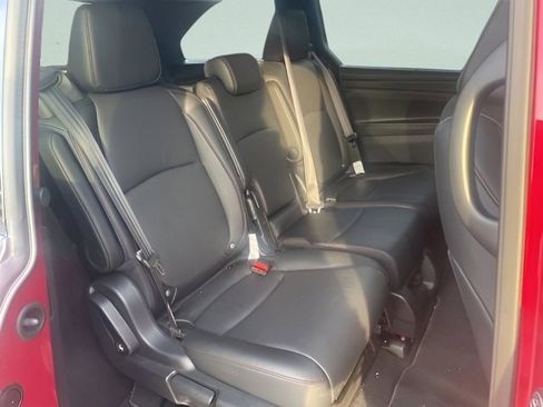 Used 2025 Honda Odyssey Sport-L image 17