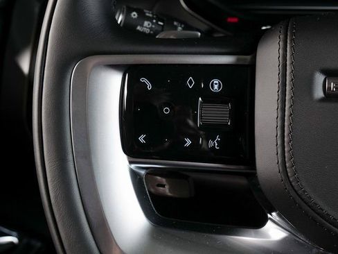 New 2025 Land Rover Range Rover SE AWD/4WD image 19