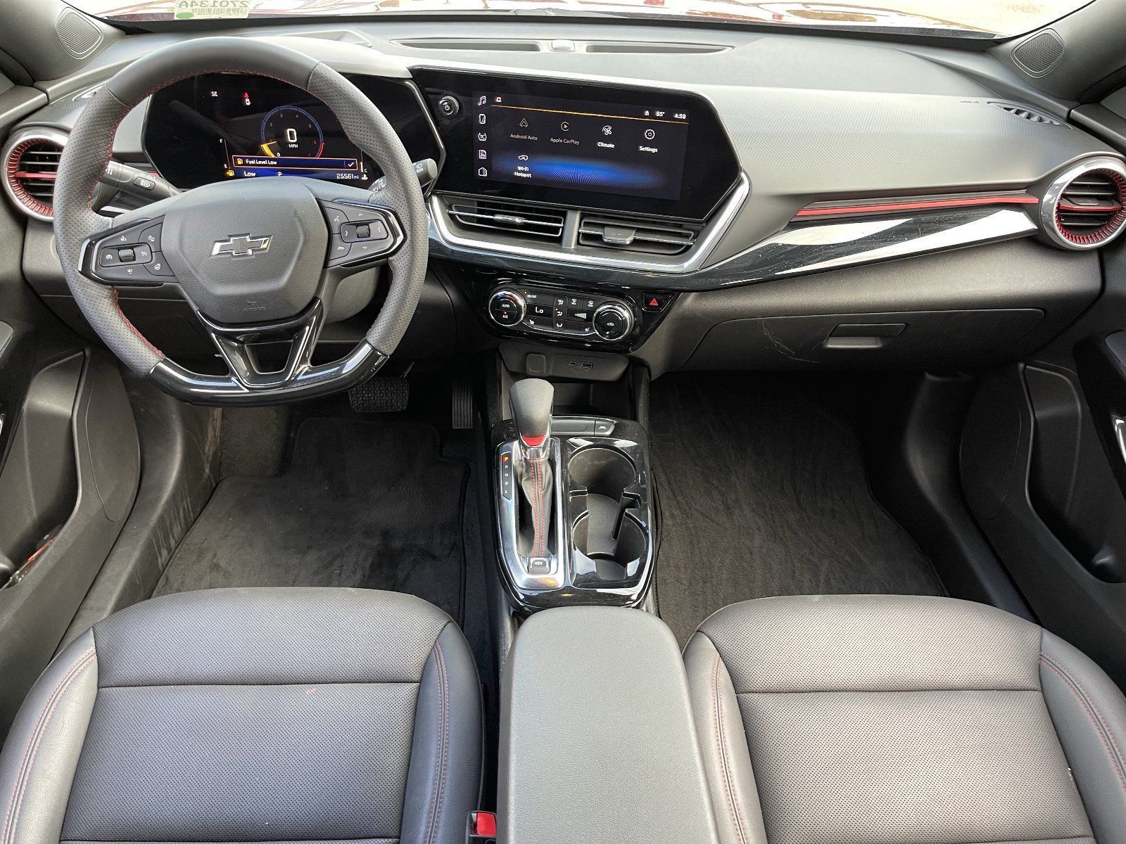 Used 2024 Chevrolet Trax RS w/ Driver Confidence Package FWD image 16