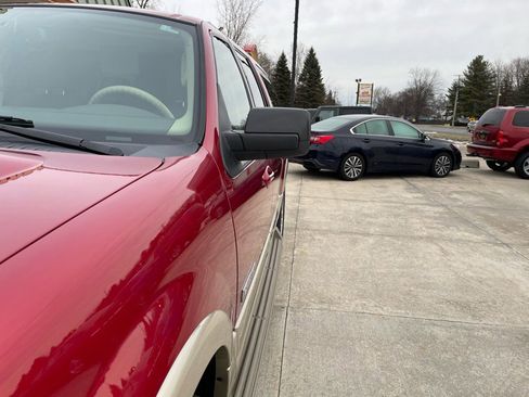 Used 2008 Ford Expedition EL Eddie Bauer image 3