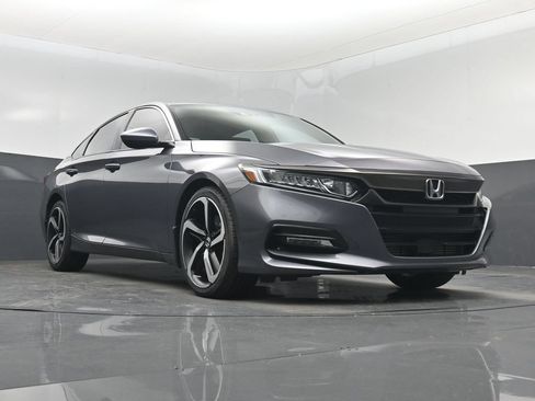 Used 2020 Honda Accord Sport image 32
