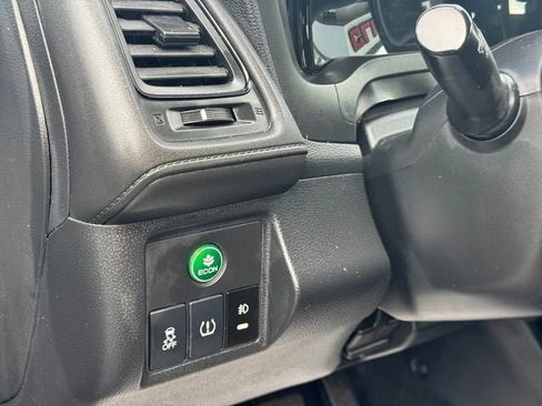 Used 2019 Honda HR-V LX image 10