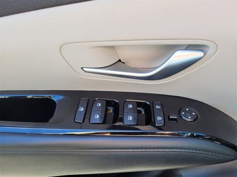 Used 2024 Hyundai Tucson Limited image 27